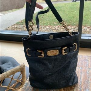 Black Michael Kors Crossbody Gold Hardware